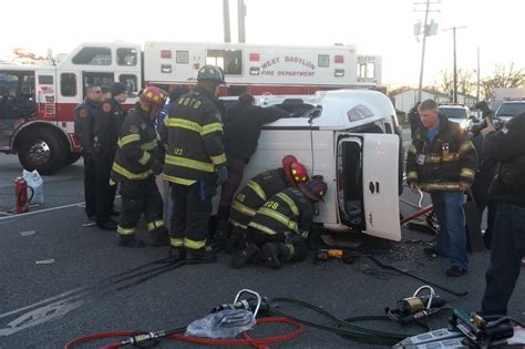 Car accident 109 west babylon today. Things To Know About Car accident 109 west babylon today. 